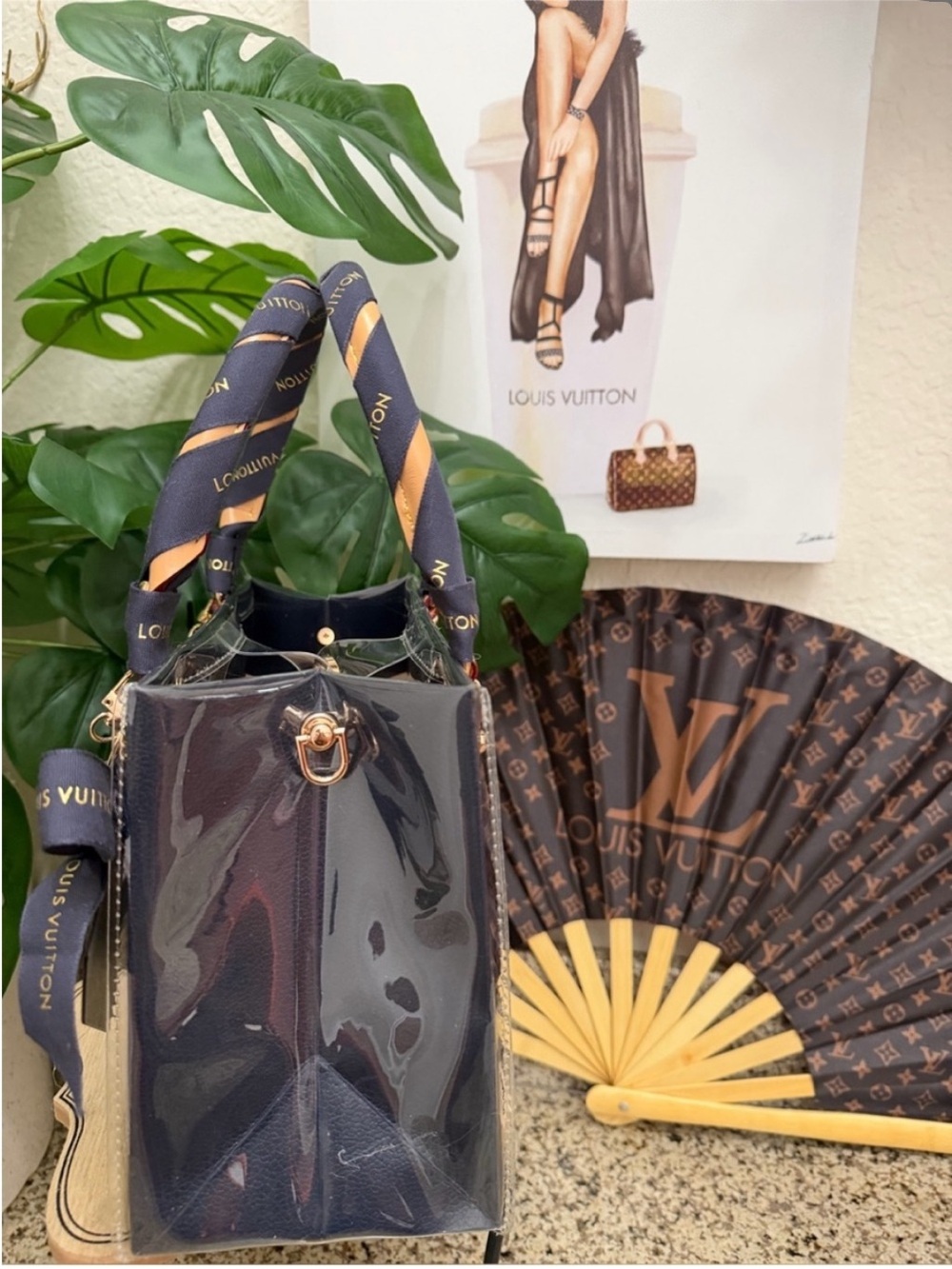 🌲🌲Louis Vuitton Holiday Gift Bag Tote🌲🌲 - Picture 7 of 8